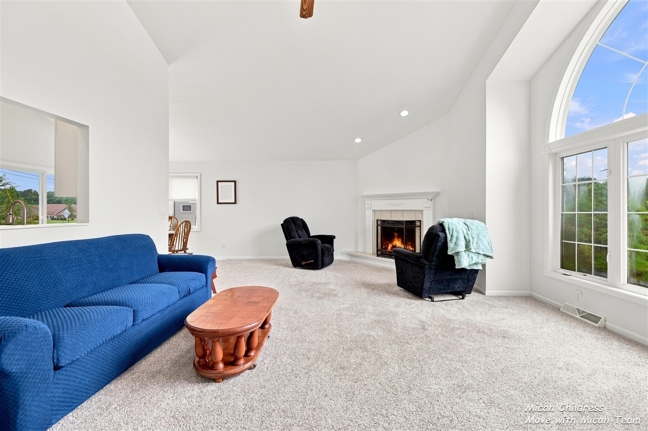 Photo 3 of Single family home for sale at 2700 Cape Coral Dr, Wyoming, MI 49418 | MLS# 70552794 | Listing updated on 2026-09-16