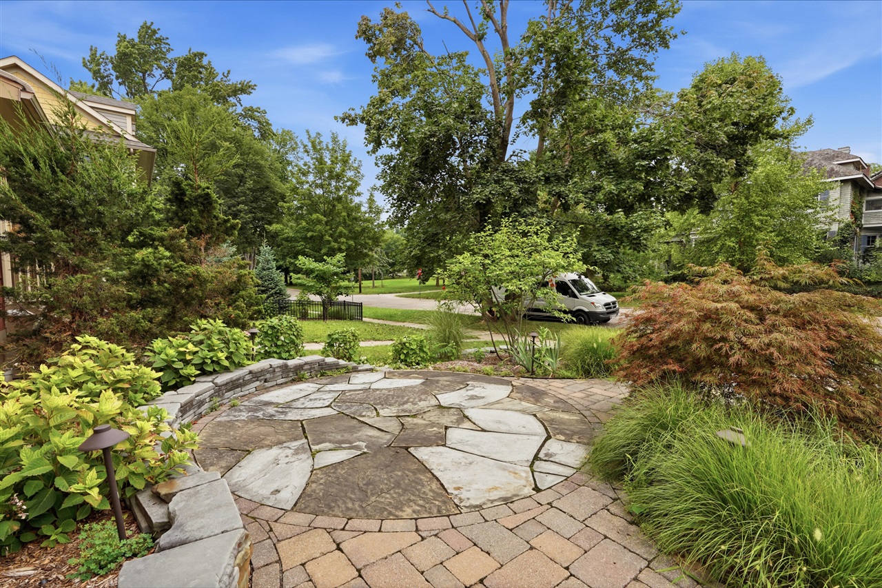 2nd image of 1010 Baldwin Ave, Ann Arbor, MI 48104 | MLS# 70552818