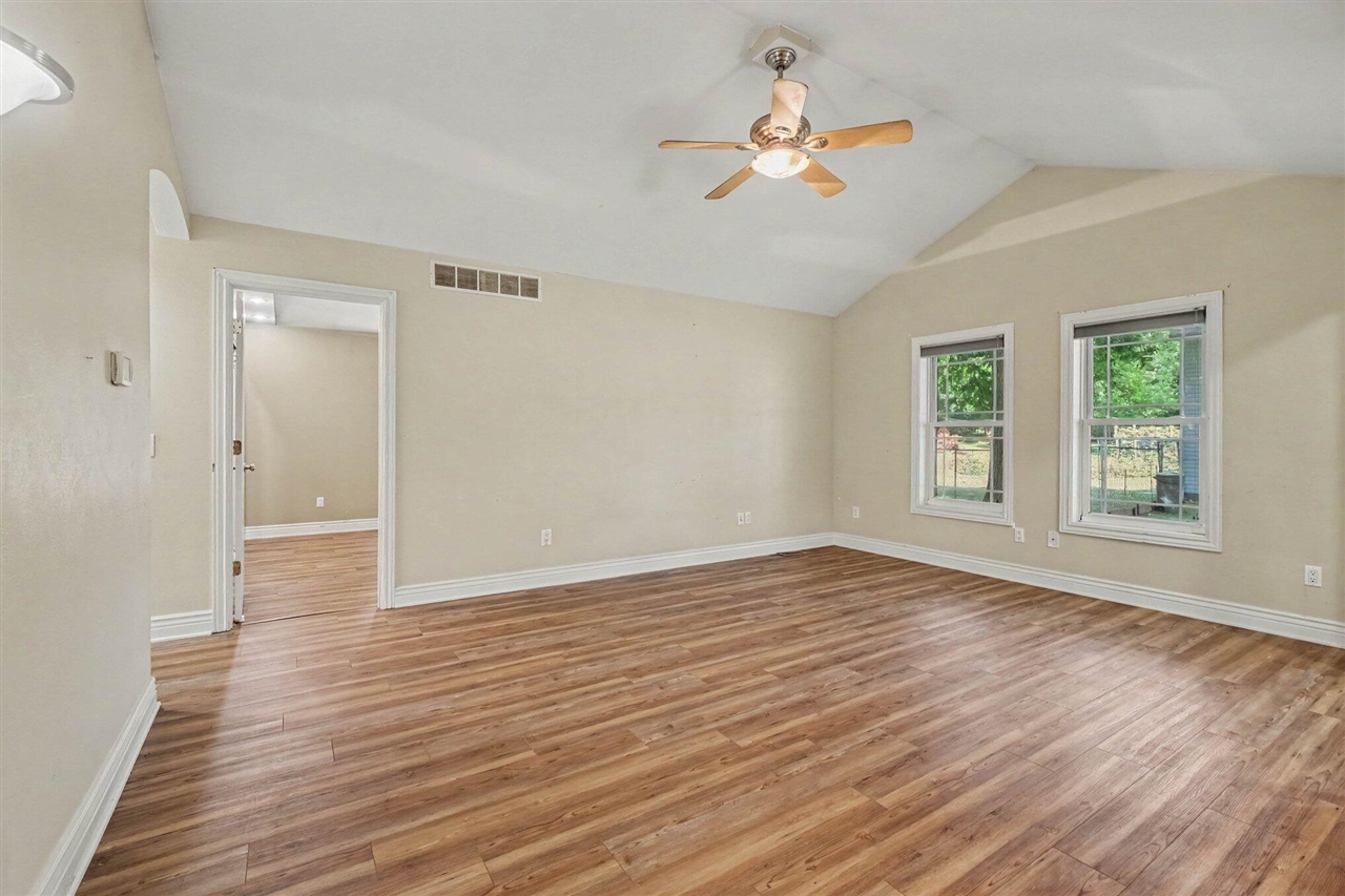 2nd image of 1294 Chalmers Dr, Battle Creek, MI 49015 | MLS# 70552842