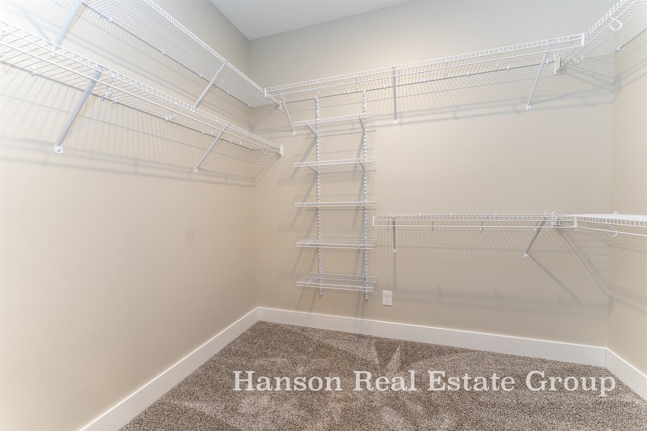 2nd image of 1389 Ctr Hl Rd, Lowell, MI 49331