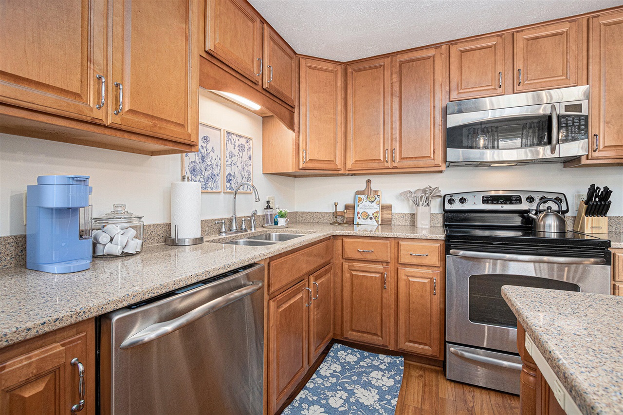 2nd image of 54348 Twin Lakes Rd, Dowagiac, MI 49047 | MLS# 70552868