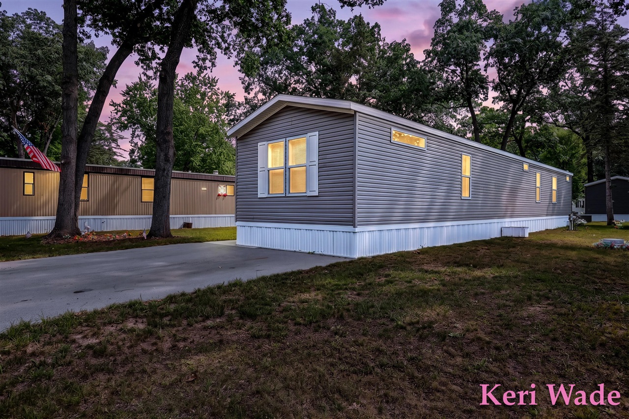 2nd image of 2372 Elm St, Twin Lake, MI 49457 | MLS# 70552874