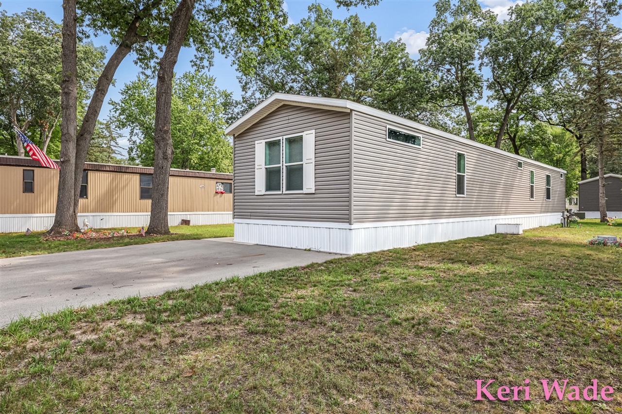 4th image of 2372 Elm St, Twin Lake, MI 49457 | MLS# 70552874