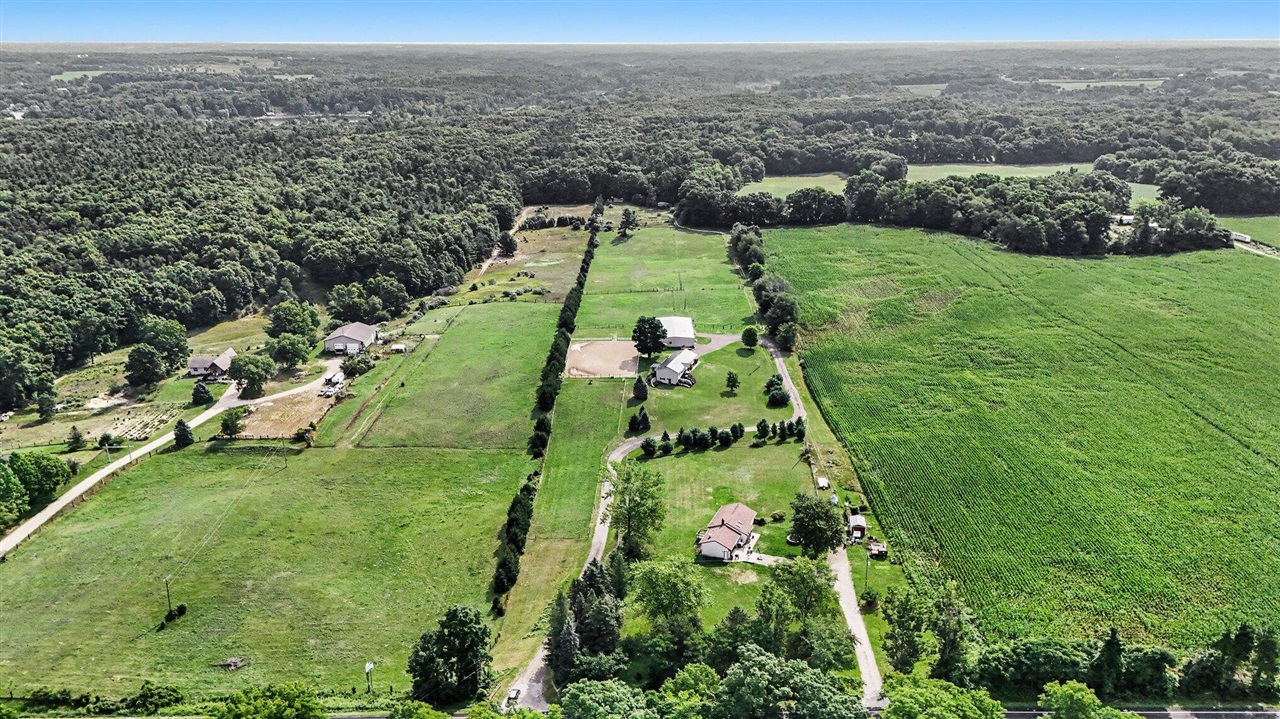 3rd image of 10320 Lincoln Lake Ave, Greenville, MI 48838 | MLS# 70552900