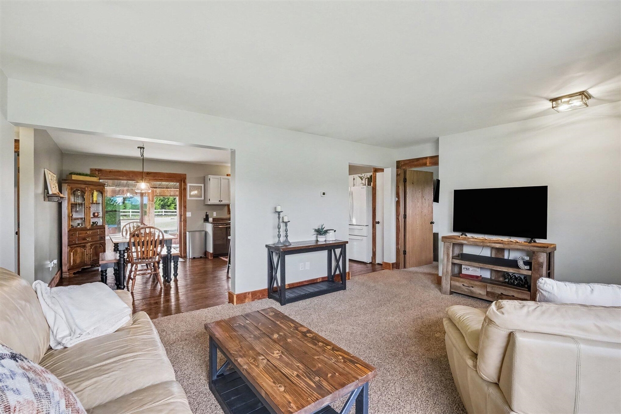 5th image of 10320 Lincoln Lake Ave, Greenville, MI 48838 | MLS# 70552900