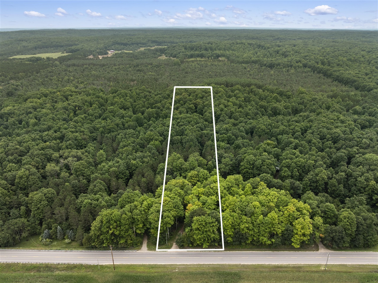 4th image of 19707 9 Mile Rd, Copemish, MI 49625 | MLS# 70552977