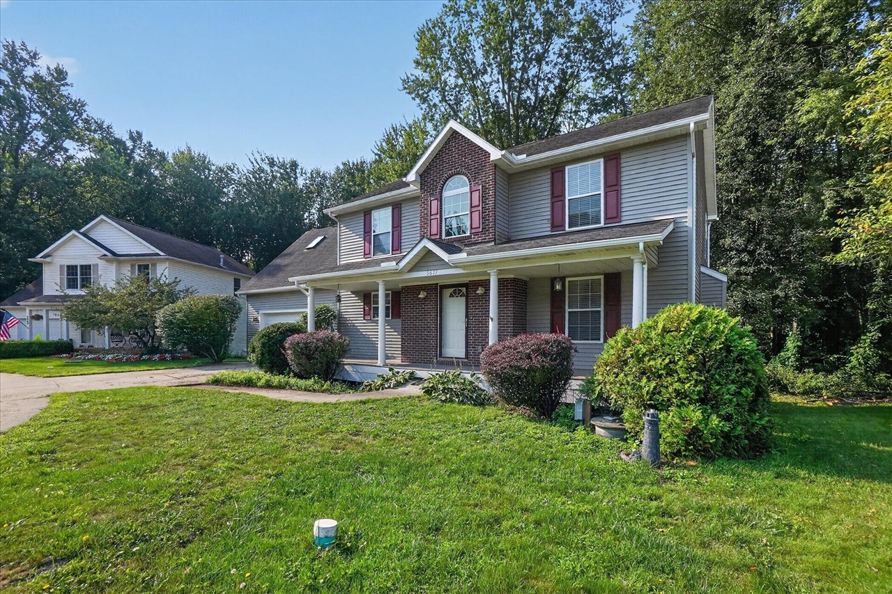 Photo 3 of Single family home for sale at 5677 Cartago Dr, Lansing, MI 48911 | MLS# 70552982 | Listing updated on 2026-09-01