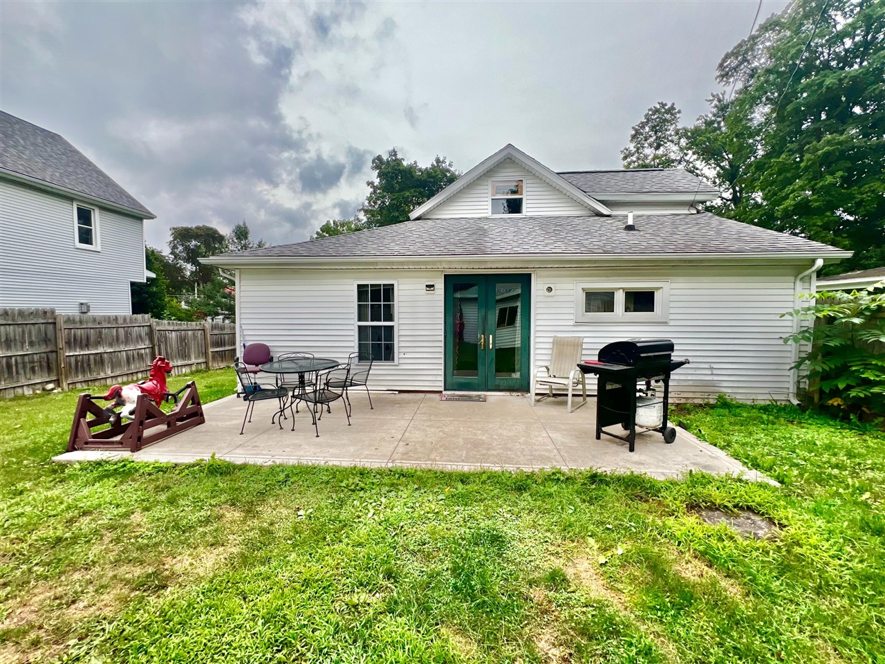 5th image of 72 Budlong St, Hillsdale, MI 49242 | MLS# 70553003