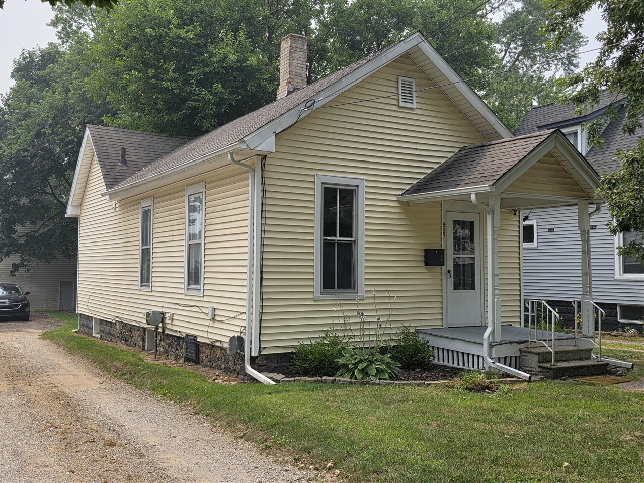 1st image of 527 Webb St, Jackson, MI 49202 | MLS# 70553006
