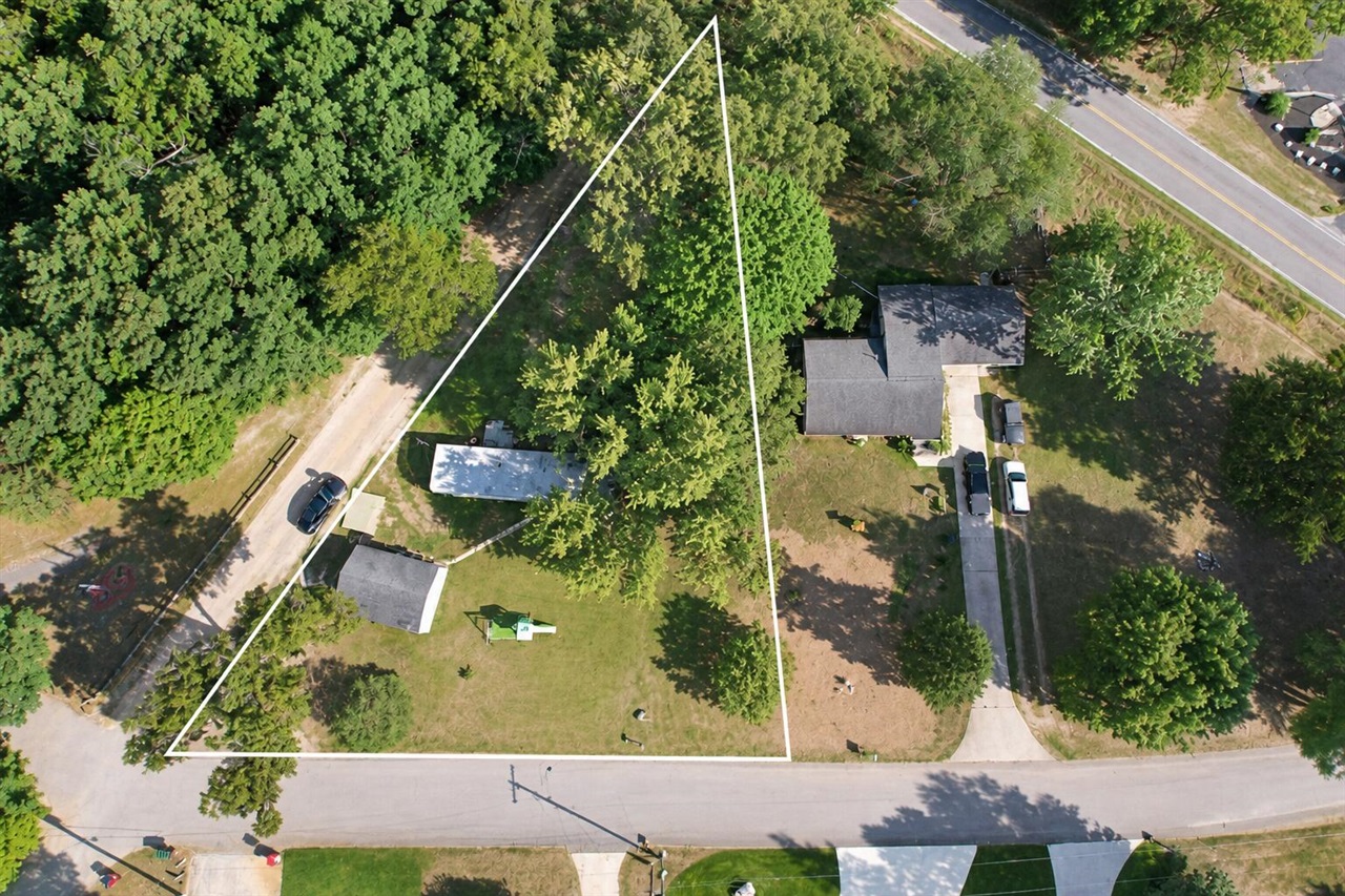 10th image of 5850 Ridge St, Newaygo, MI 49337 | MLS# 70553027