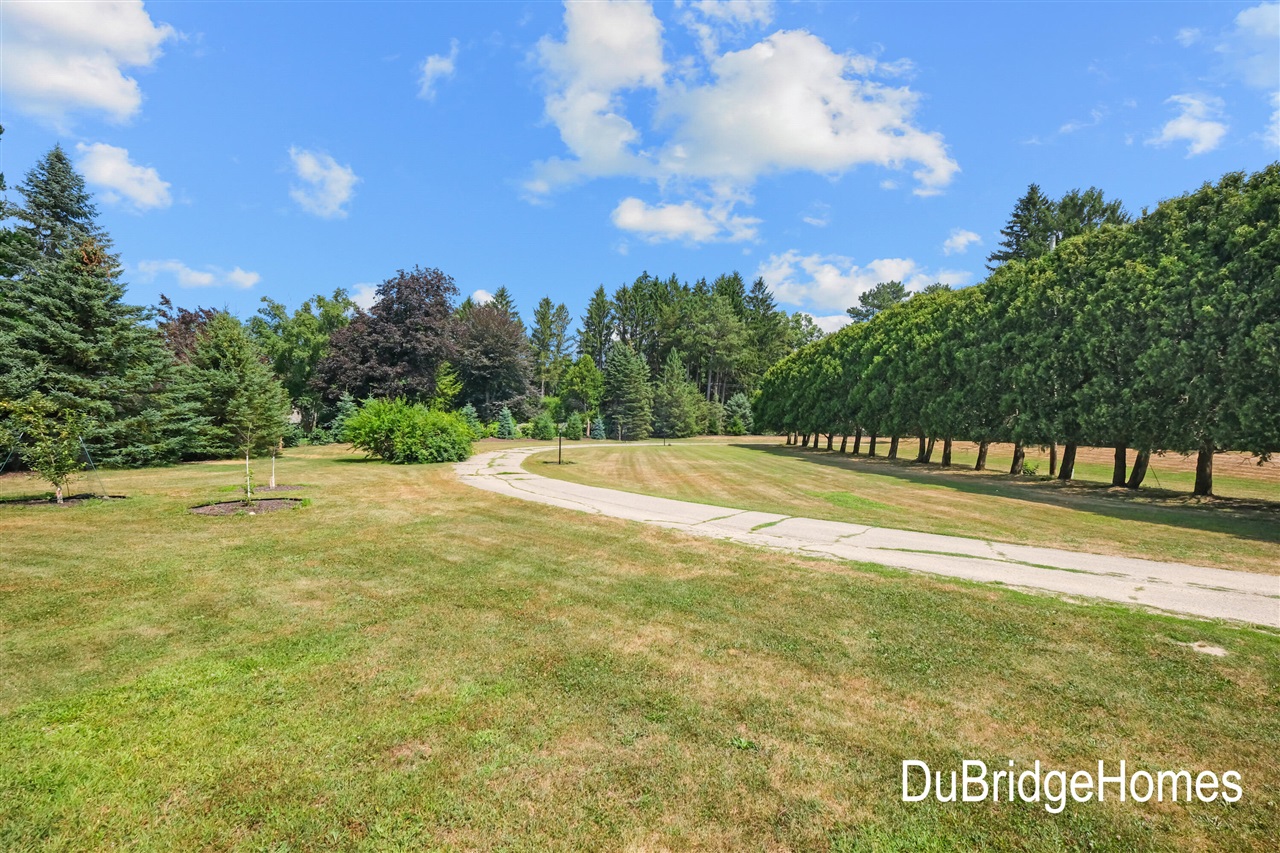 4th image of 311 Honey Creek Ave, Ada, MI 49301 | MLS# 70553044
