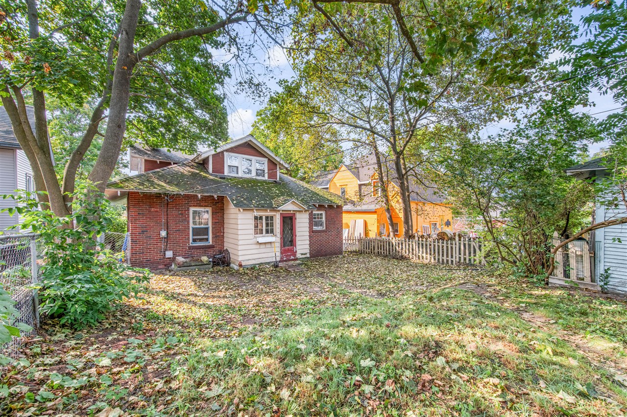 2nd image of 437 E Chapin St, Cadillac, MI 49601 | MLS# 70553060