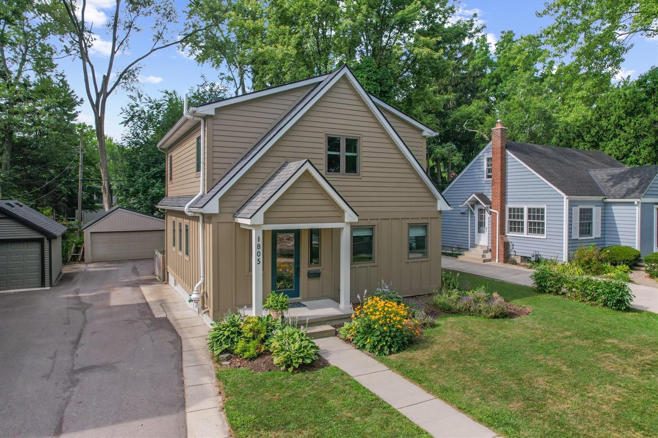 2nd image of 1805 Charlton Ave, Ann Arbor, MI 48103 | MLS# 70553066