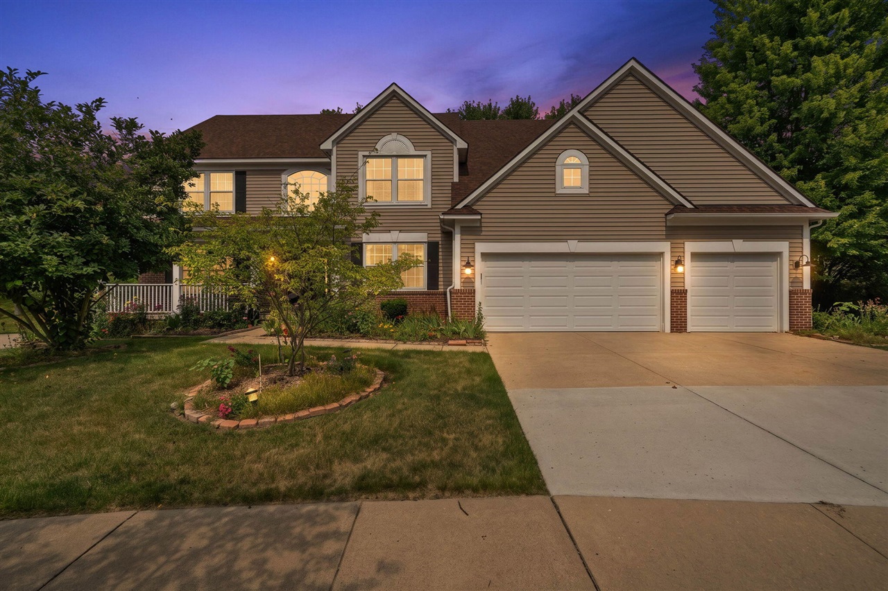 2nd image of 2240 Indian Creek Cir, Ann Arbor, MI 48105 | MLS# 70553082