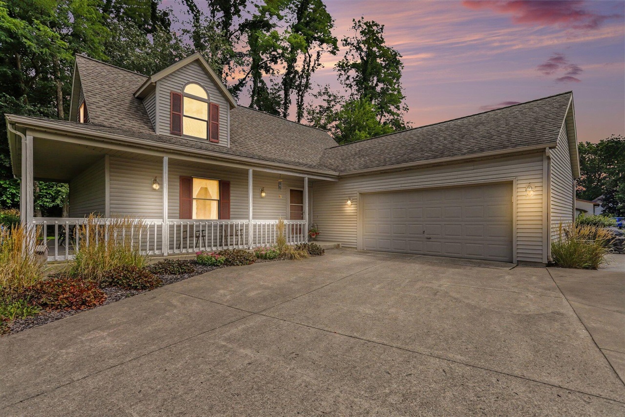 3rd image of 56695 Chippewa Dr, Three Rivers, MI 49093 | MLS# 70553096