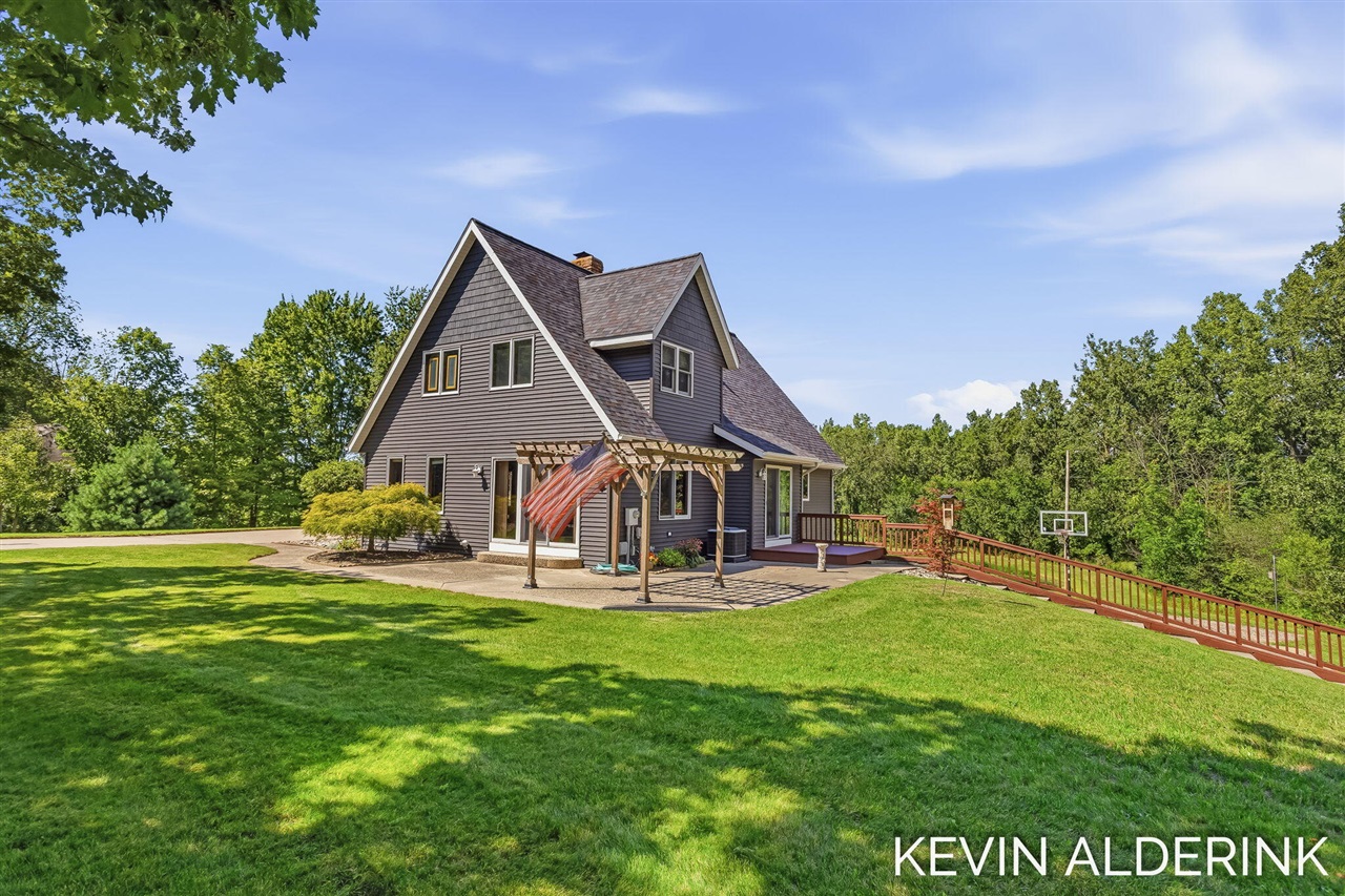 2nd image of 8959 Ottogan St, Holland, MI 49423 | MLS# 70553105