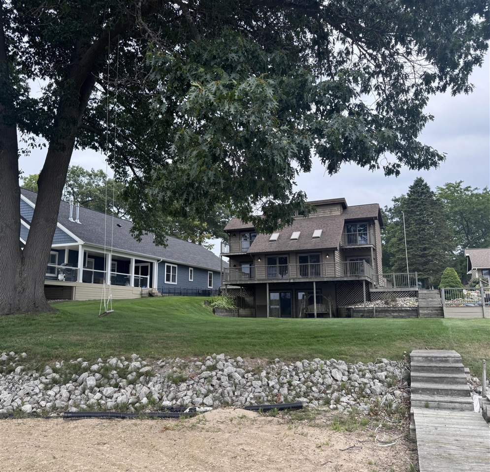 1st image of 1655 Mulder Dr, Muskegon, MI 49445 | MLS# 70553110