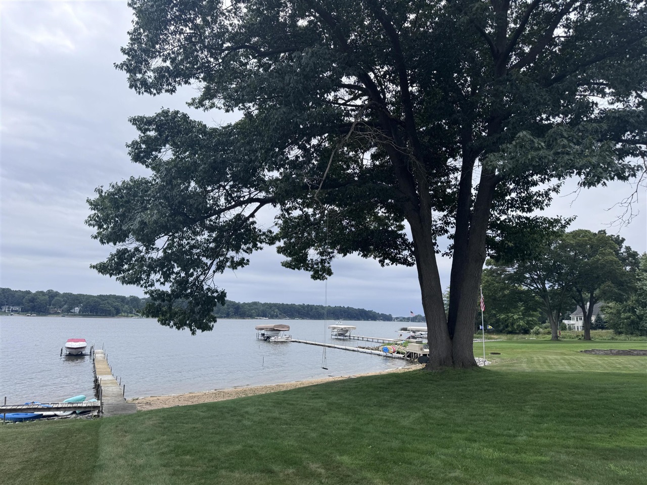 2nd image of 1655 Mulder Dr, Muskegon, MI 49445 | MLS# 70553110