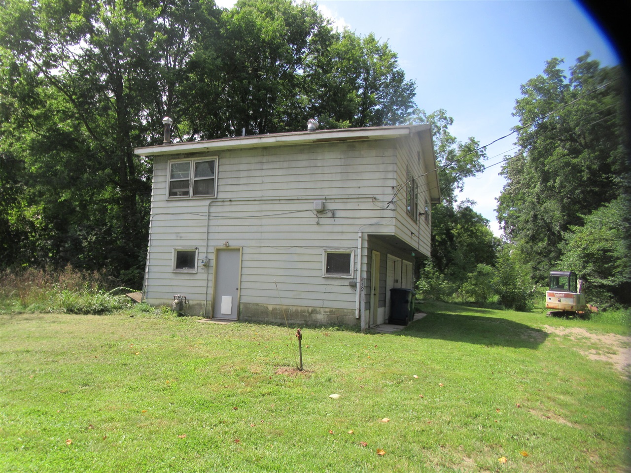 3rd image of 437 N Broadway St, Cassopolis, MI 49031 | MLS# 70553111