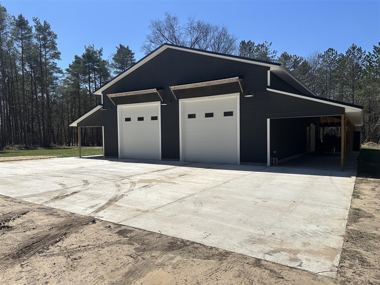 2nd image of 604 W Beaver Rd, Bitely, MI 49309 | MLS# 70553118