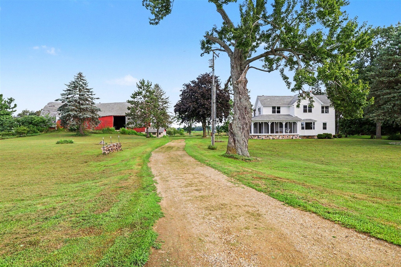 2nd image of 27445 H Dr, Homer, MI 49245 | MLS# 70553120