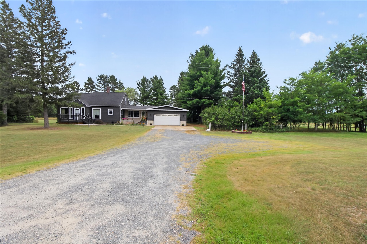 3rd image of 5513 Caberfae Hwy, Manistee, MI 49660 | MLS# 70553138