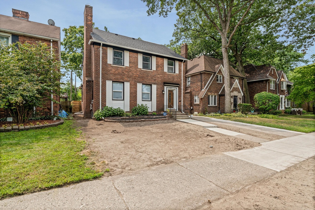 44th image of 8231 Mary Grove Dr, Detroit, MI 48221 | MLS# 70553141