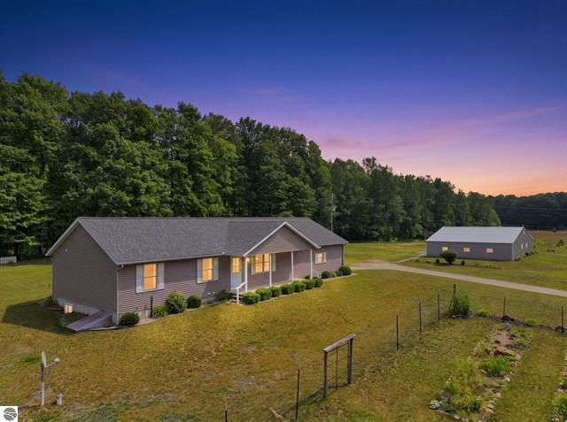 1st image of 275 S 35 Rd, Cadillac, MI 49601 | MLS# 70553154