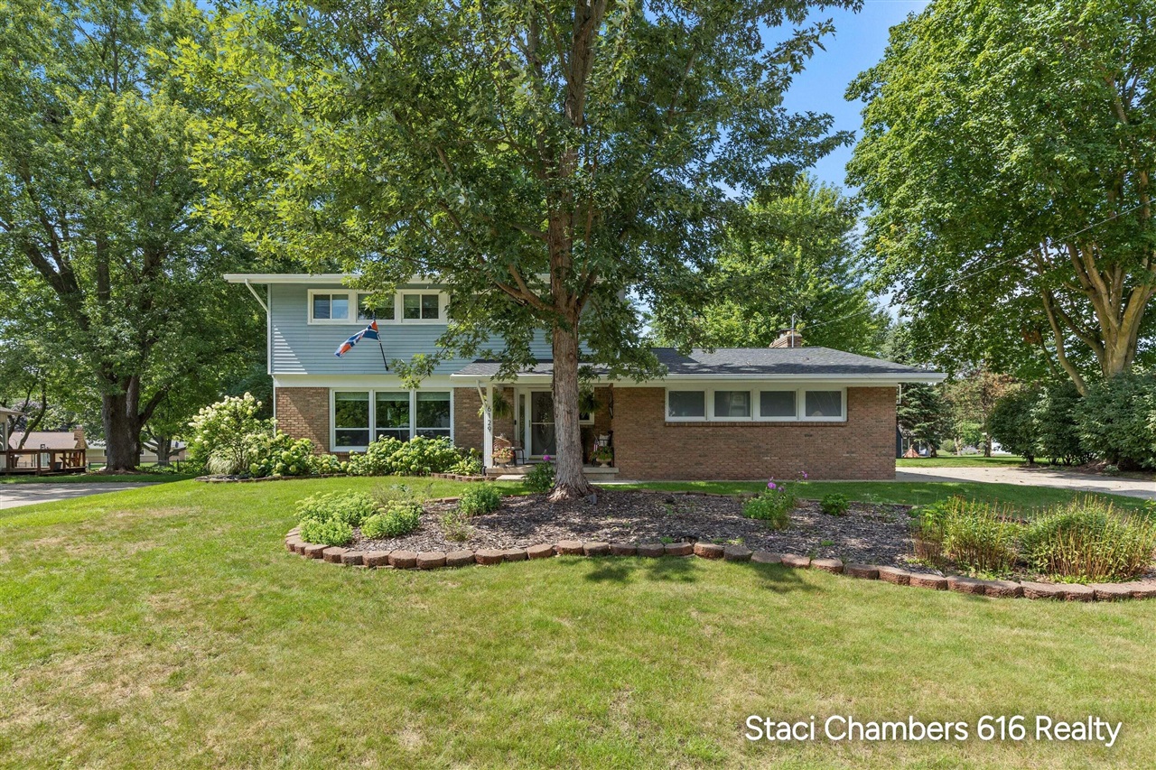 2nd image of 6129 Meadowlark St, Rockford, MI 49341 | MLS# 70553160
