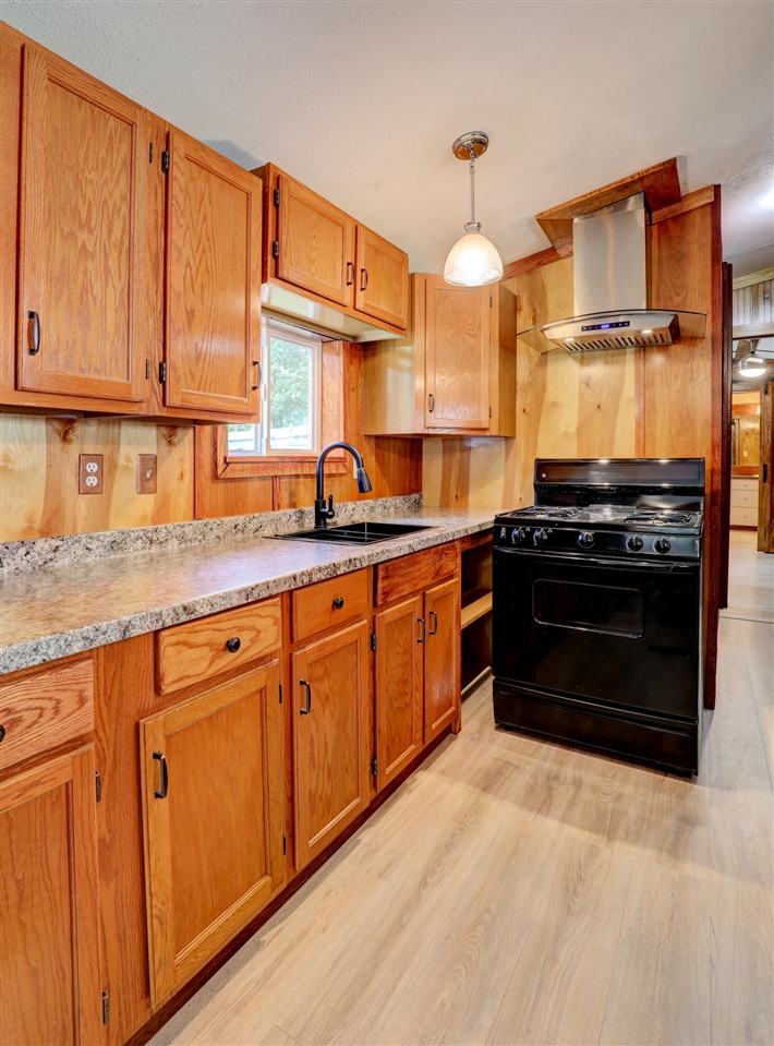 5th image of 13618 Silverbrook Dr, Grand Haven, MI 49417 | MLS# 70553185