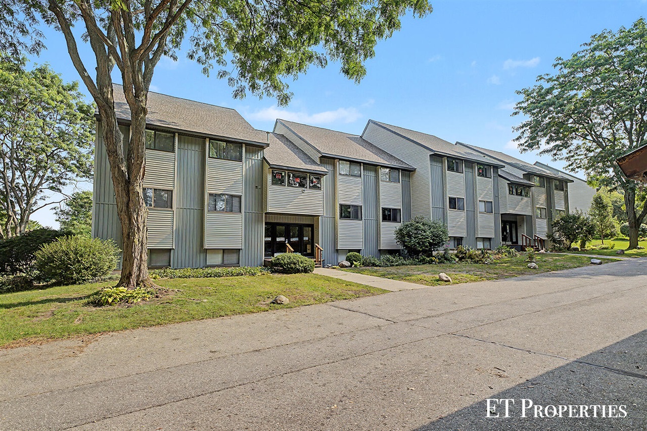 39th image of 6681 Boca Vista Dr #201, Rockford, MI 49341 | MLS# 70553196