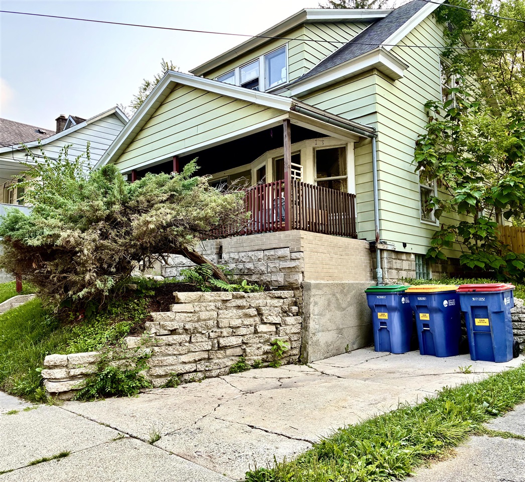 3rd image of 1319 N Avenue, Grand Rapids, MI 49505 | MLS# 70553208