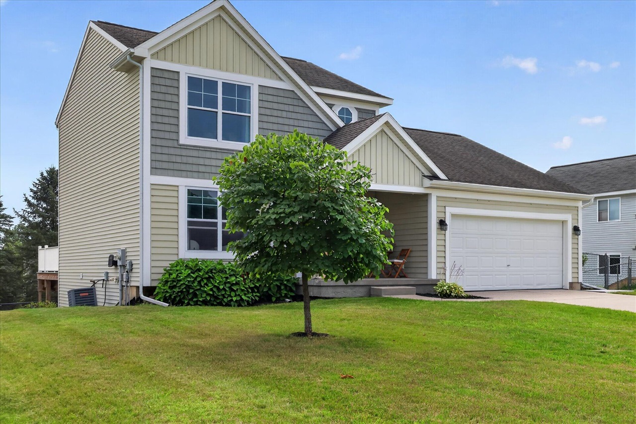 3rd image of 11356 Taunton Dr, Lowell, MI 49331 | MLS# 70553209