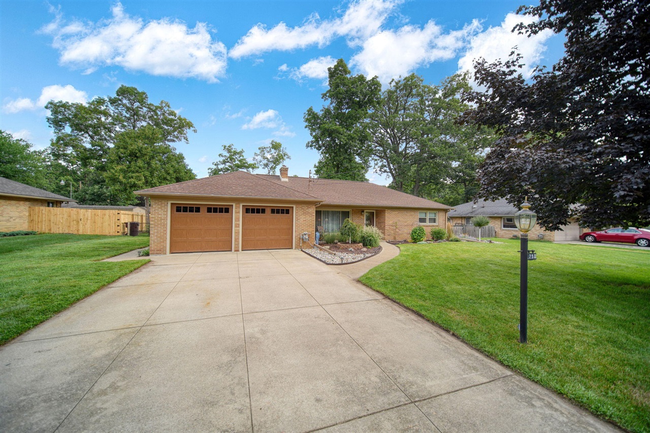 1st image of 1730 Shoemaker Dr, Jackson, MI 49203 | MLS# 70553216