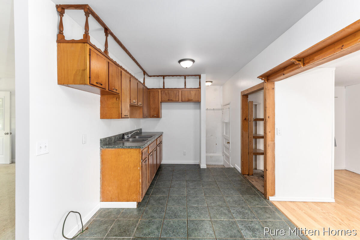 5th image of 6118 N Hawley Hwy, Belding, MI 48809 | MLS# 70553228