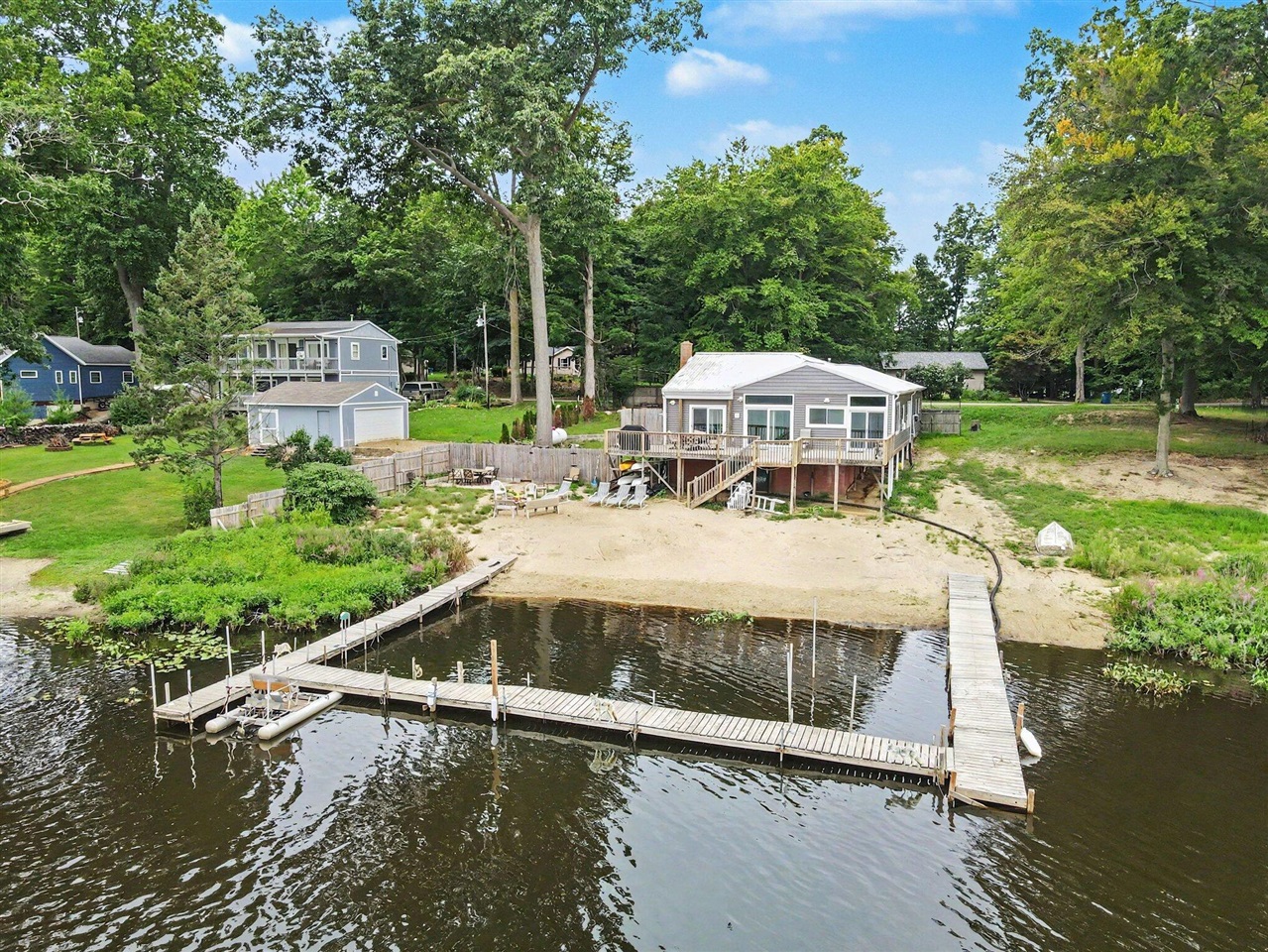 3rd image of 6319 Woods Trail Dr, Delton, MI 49046 | MLS# 70553266