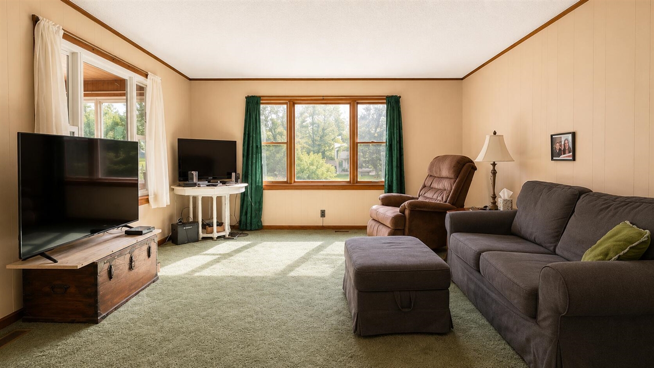 4th image of 20085 11 Mile Rd, Big Rapids, MI 49307 | MLS# 70553271