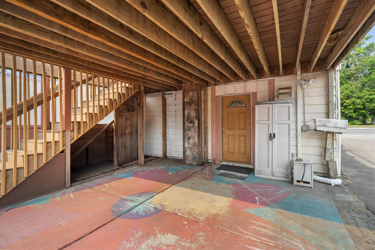 37th image of 1040 N Wayne Rd, Westland, MI 48185 | MLS# 70553345