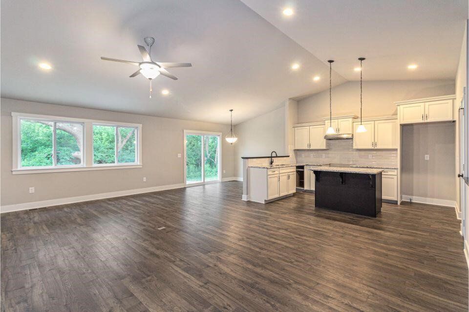 2nd image of 945 Ridgetop Cir, Kalamazoo, MI 49009 | MLS# 70553363