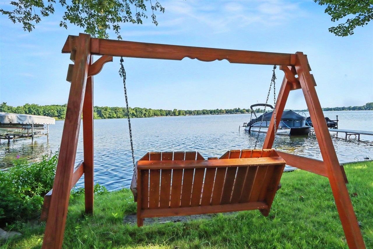 2nd image of 4621 S Long Lake Dr, Portage, MI 49002 | MLS# 70553391