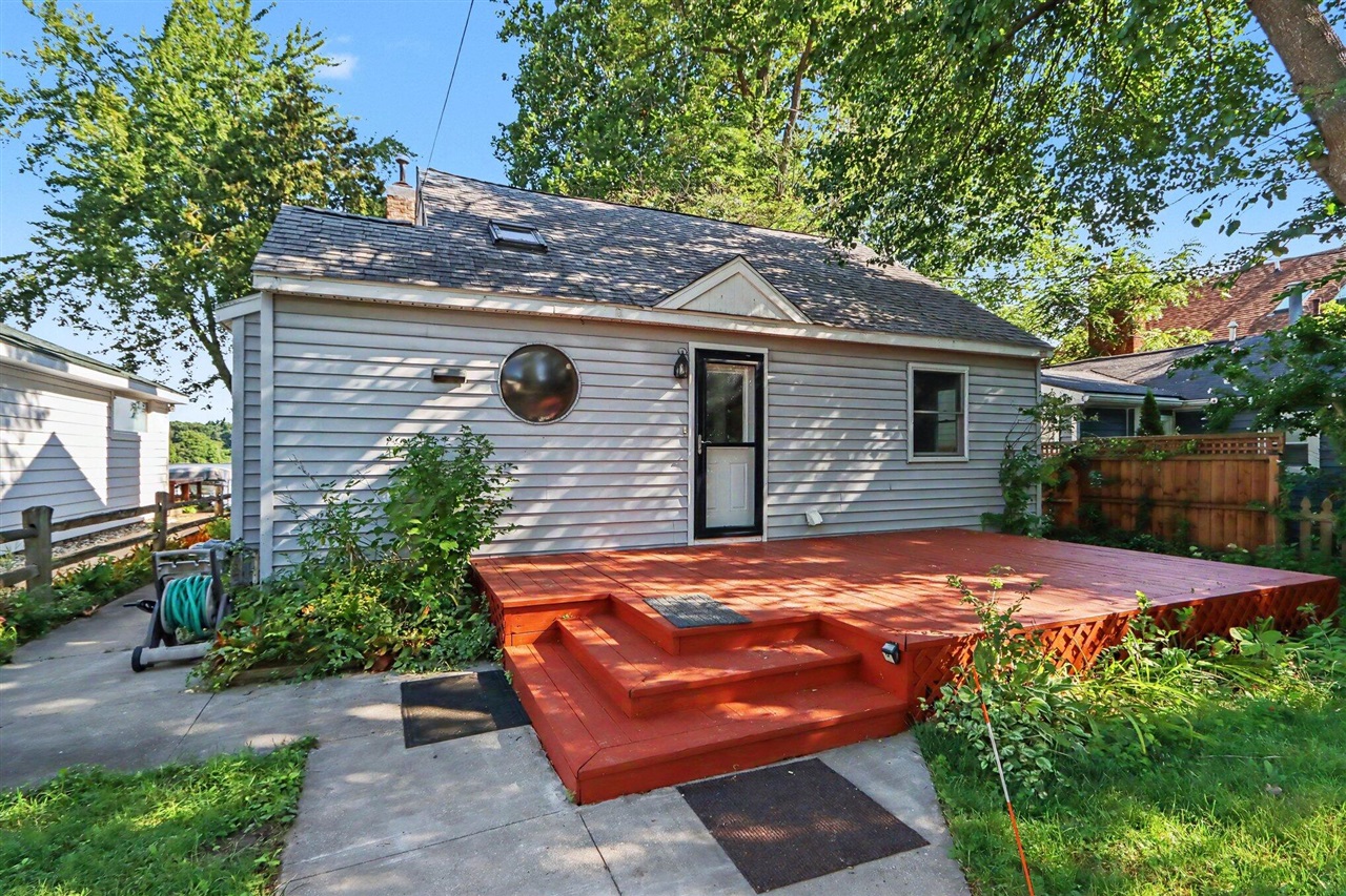 4th image of 4621 S Long Lake Dr, Portage, MI 49002 | MLS# 70553391