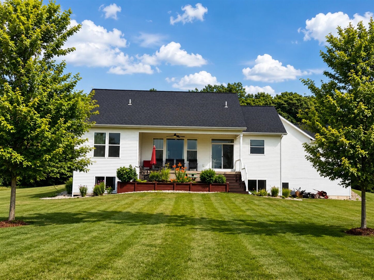 25th image of 11953 124th Ave, Grand Haven, MI 49417 | MLS# 70553411