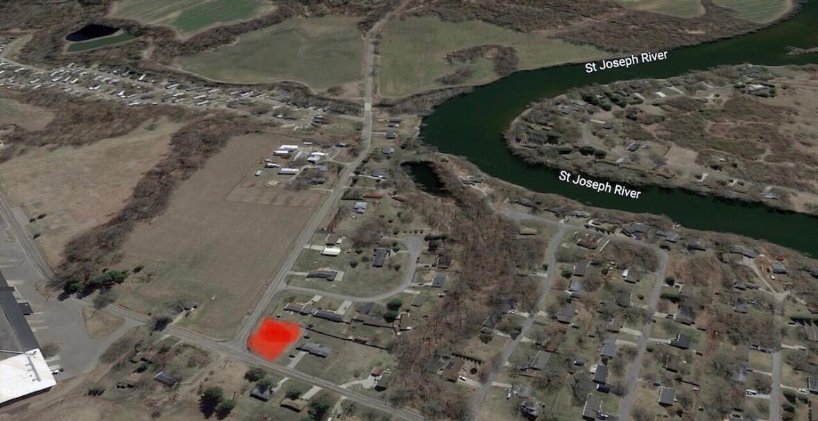 Photo 1 of Land for sale at 2022 Pipestone Rd, Benton Harbor, MI 49022 | MLS# 70553420 | Listing updated on 2026-09-20