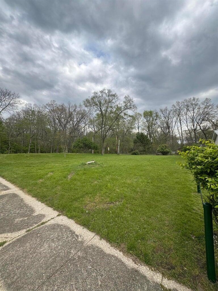 Photo 3 of Land for sale at 1660 Parkview Dr, Niles, MI 49120 | MLS# 70553433 | Listing updated on 2026-09-20