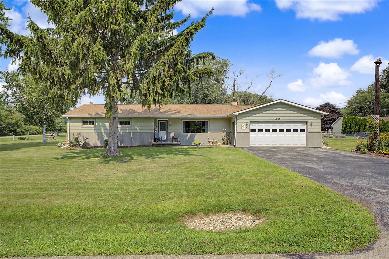 1st image of 7676 Southmoor Dr, Monroe, MI 48161 | MLS# 70553468