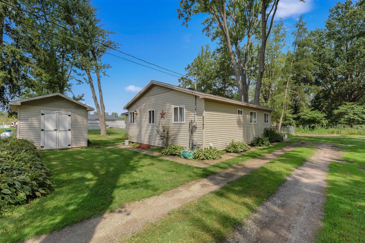 3rd image of 5343 Beverly Dr, Reading, MI 49274 | MLS# 70553480