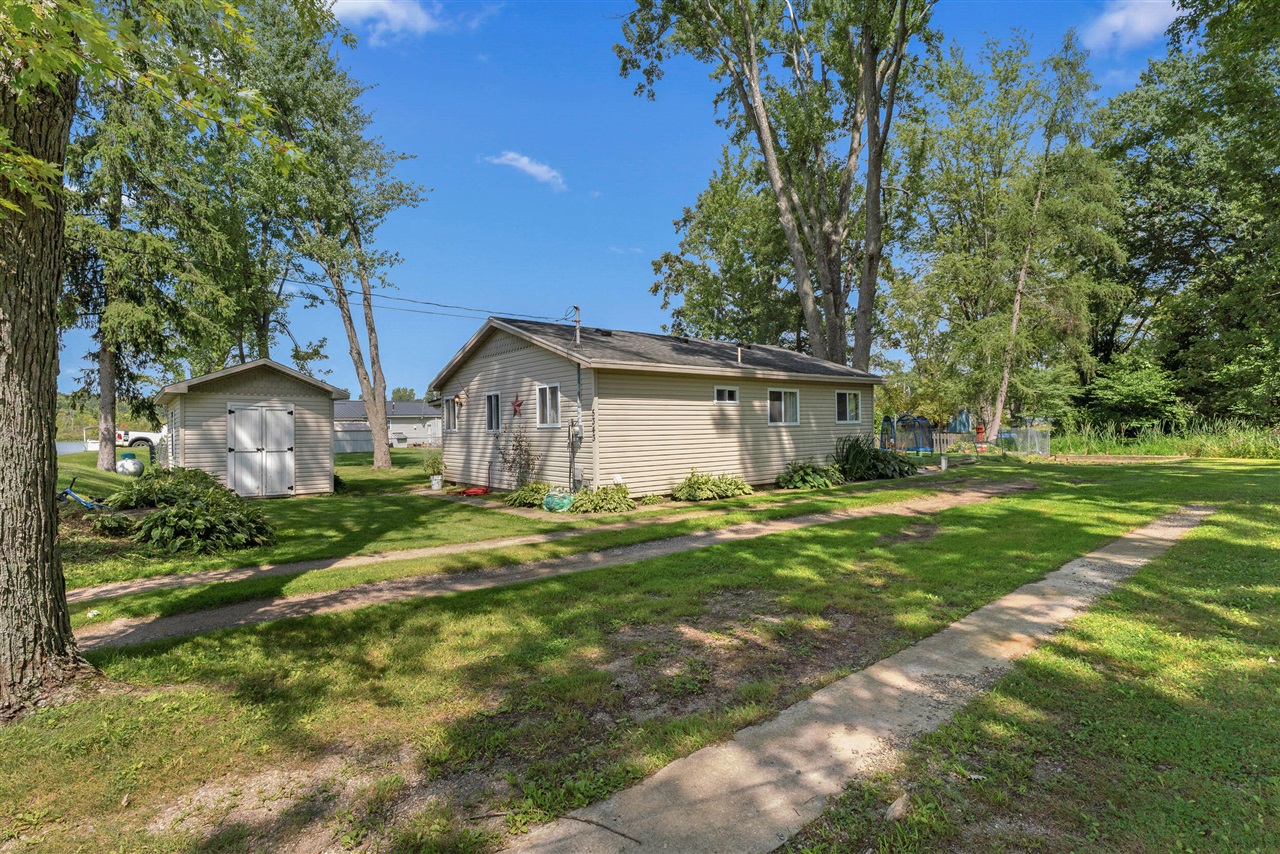 5th image of 5343 Beverly Dr, Reading, MI 49274 | MLS# 70553480