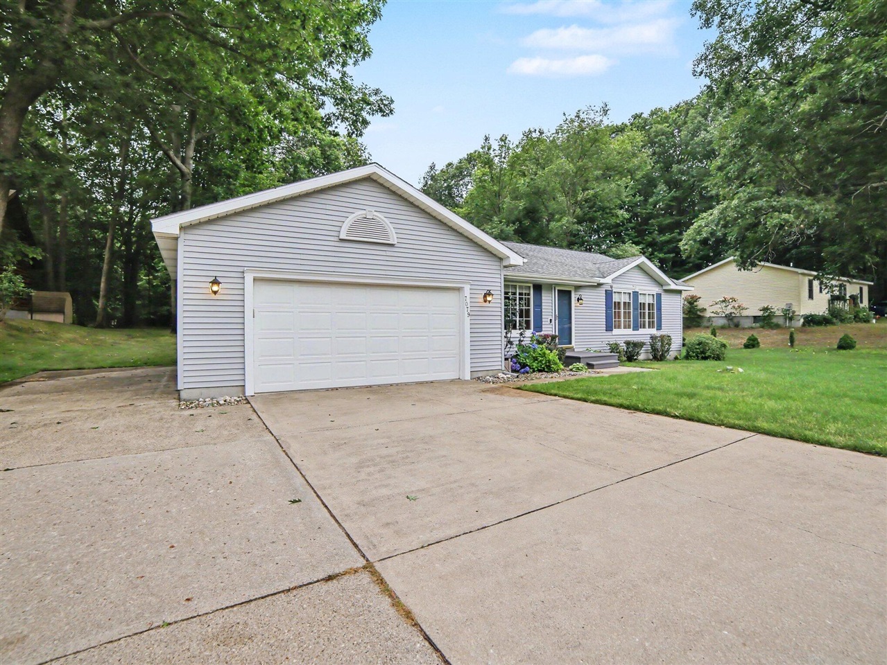 3rd image of 7079 W Decker Rd, Ludington, MI 49431 | MLS# 70553494