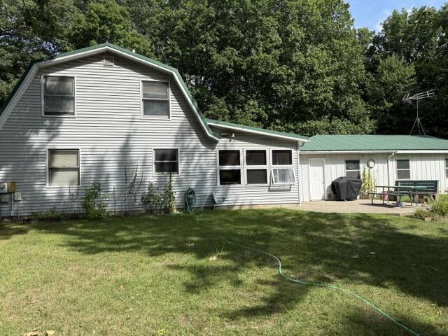 2nd image of 9751 W Howard City Edmore, Lakeview, MI 48850 | MLS# 70553560