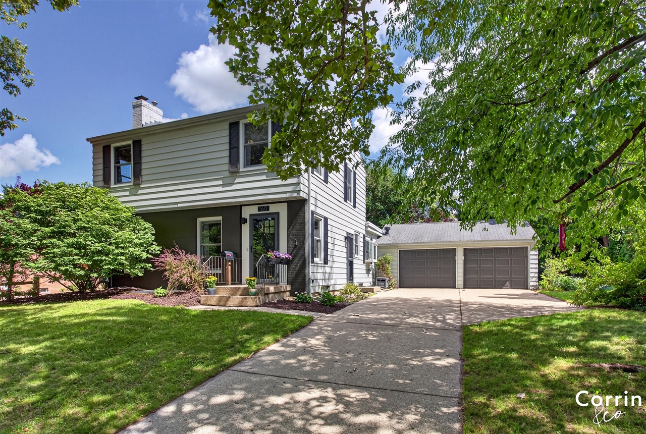 1st image of 160 S Parklane Dr, Grand Rapids, MI 49505 | MLS# 70553566